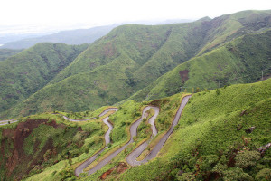 Switchback road in Obudu, Nigeria  This road in Obudu, Nigeria weaves back and forth up the steep mountainside.   ©IFPRI/Ian Masias